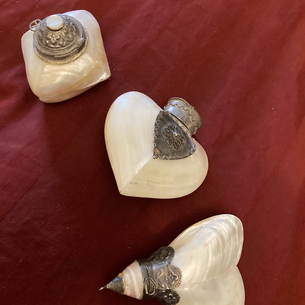 4 Vintage Sterling/Mother of Pearl snuff/pill Bottles - Picture 5 of 6